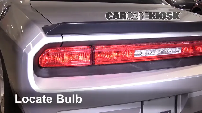2008 Dodge Challenger SRT8 6.1L V8 Lights